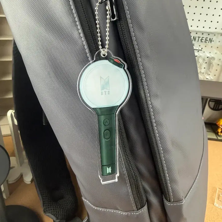 [BUNJANG] BTS Acrylic Lightstick Keyring Stand / BTS 방탄소년단 응원봉 아크릴 키링 스텐드