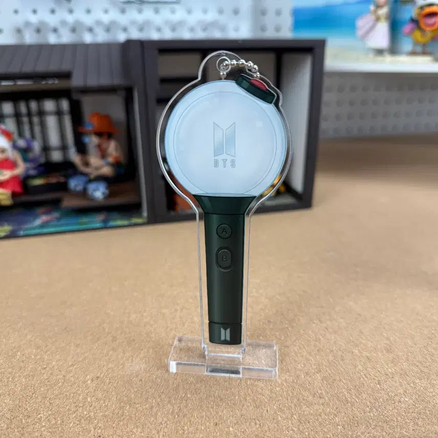 [BUNJANG] BTS Acrylic Lightstick Keyring Stand / BTS 방탄소년단 응원봉 아크릴 키링 스텐드
