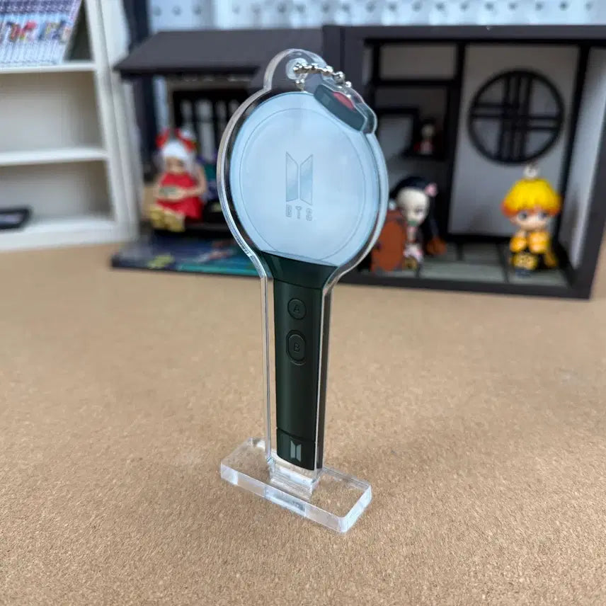 [BUNJANG] BTS Acrylic Lightstick Keyring Stand / BTS 방탄소년단 응원봉 아크릴 키링 스텐드