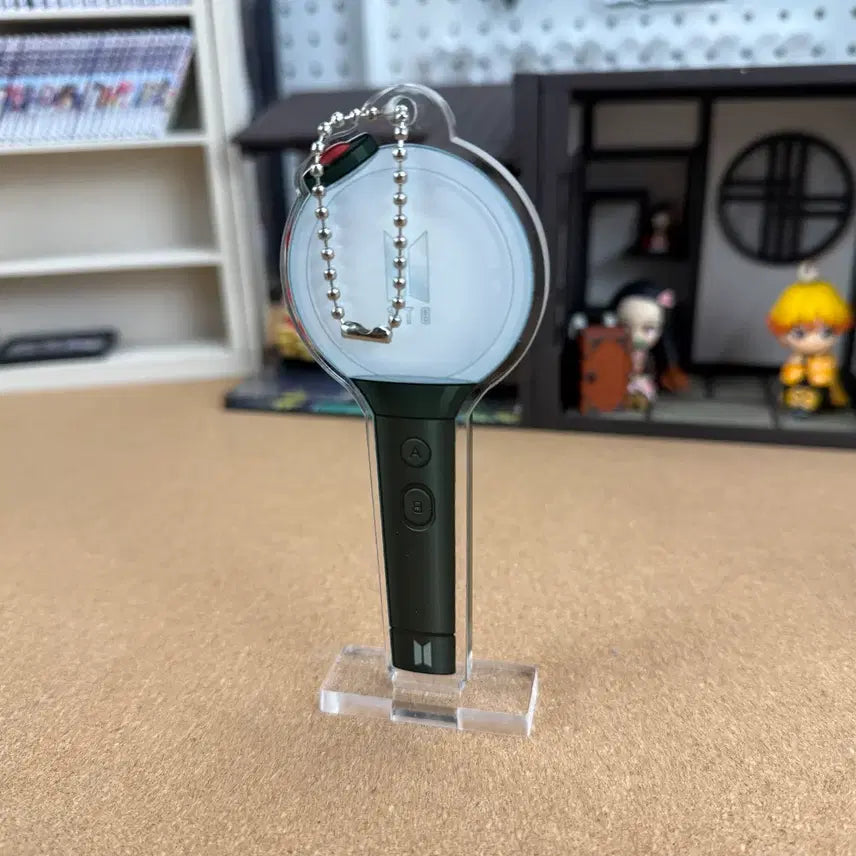 [BUNJANG] BTS Acrylic Lightstick Keyring Stand / BTS 방탄소년단 응원봉 아크릴 키링 스텐드