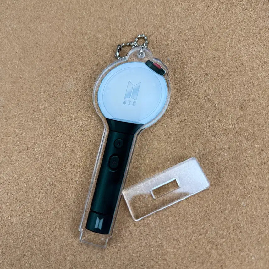 [BUNJANG] BTS Acrylic Lightstick Keyring Stand / BTS 방탄소년단 응원봉 아크릴 키링 스텐드