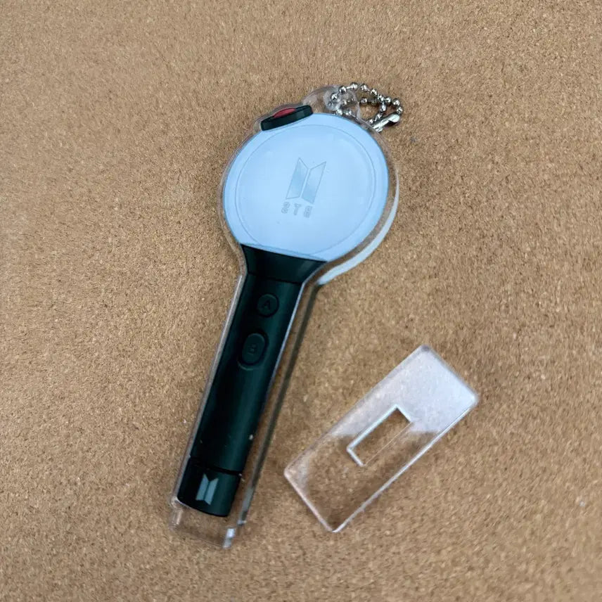 [BUNJANG] BTS Acrylic Lightstick Keyring Stand / BTS 방탄소년단 응원봉 아크릴 키링 스텐드