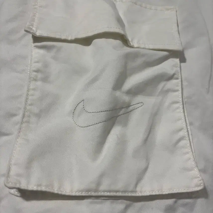 [BUNJANG] Nike White Anorak Windbreaker (Women&