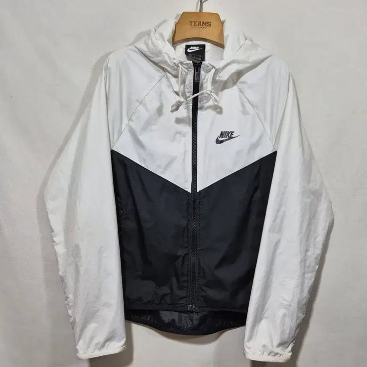 [BUNJANG] Nike Windrunner Jacket / 나이키 원드러너  바람막이  자켓