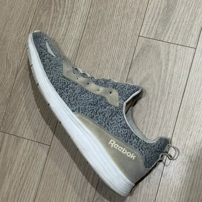 [BUNJANG] Reebok Everroad (290) Sneakers / [리복] 에버로드 (290)