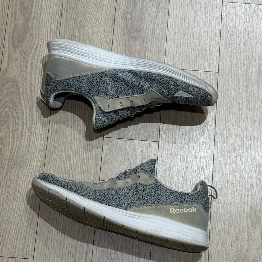 [BUNJANG] Reebok Everroad (290) Sneakers / [리복] 에버로드 (290)