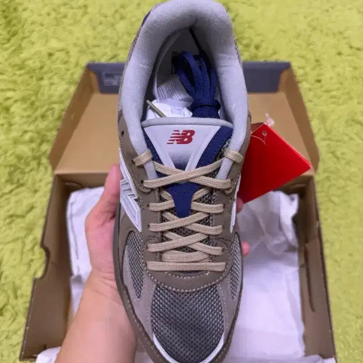 [BUNJANG] New Balance Khakis 2010 Abzorb Sneakers / 뉴발란스 카키스 2010 앱졸브