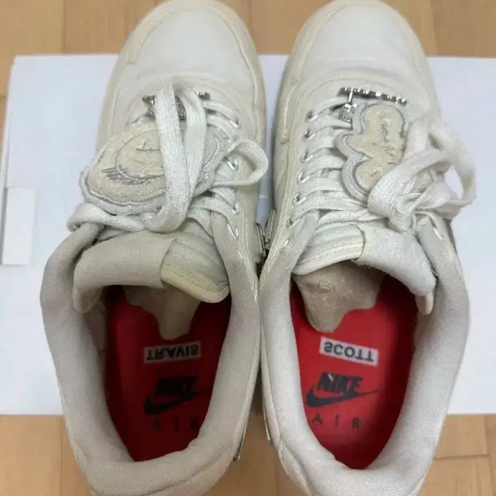 [SOLD OUT] 나이키 에어포스1 트래비스 스캇 270