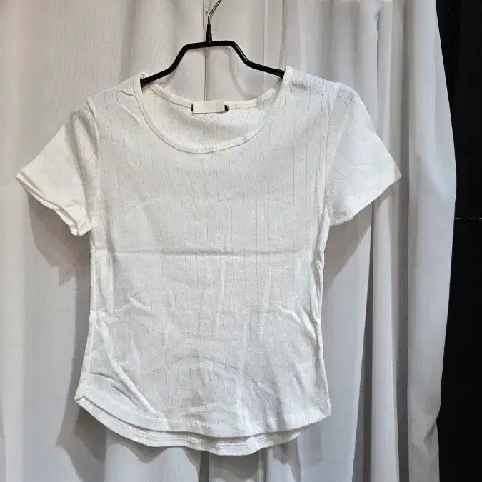 [BUNJANG] Unbalanced Hem White Punching Knit T-shirt / 펀칭 골지 밑단유 언발 화이트 반팔