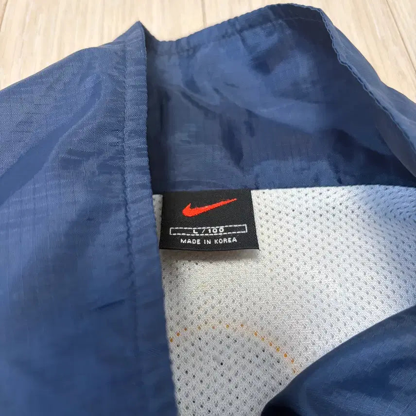 [BUNJANG] Nike 90s Old School Basketball Logo White Windbreaker / 나이키 90s 올드스쿨 바스킷로고 화이트 바람막이