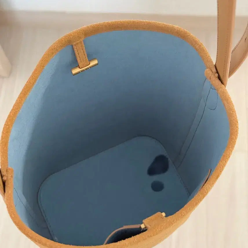 [BUNJANG] Le Meme Sac Cannele Suede Bag / 르메메 삭 까눌레 스웨이드 가방