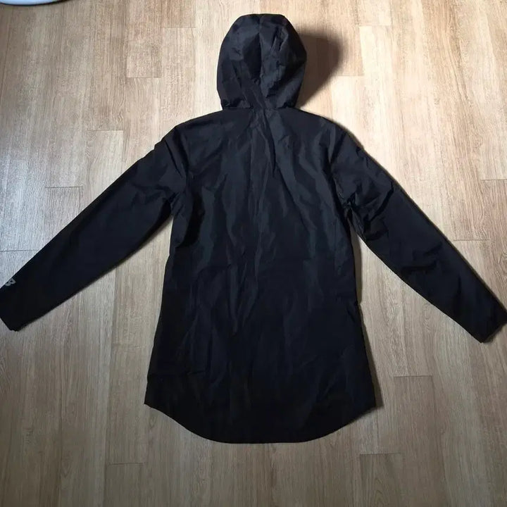 [BUNJANG] New Balance Black Windbreaker S Size / (택달린새상품)미국구매 검정색 뉴발란스 바람막이 S사이즈