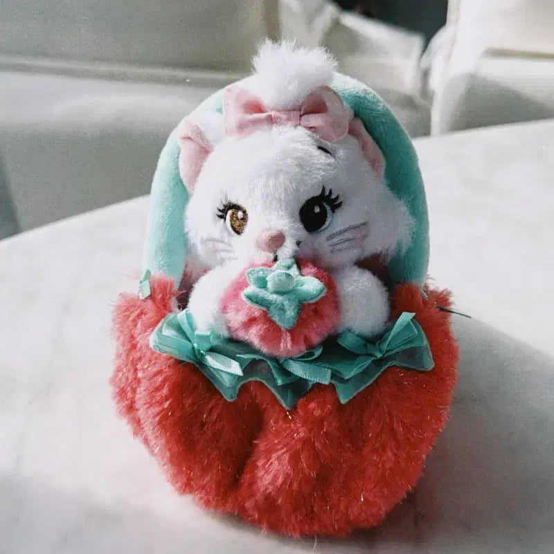 [BUNJANG] Disney Marie Cat Strawberry Doll Keychain / 디즈니 마리 고양이 딸기 인형 키링
