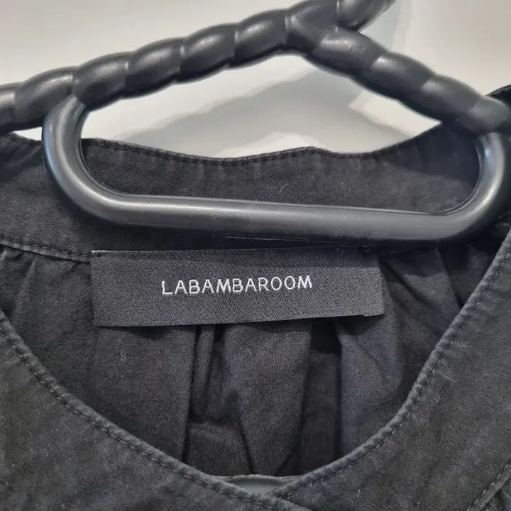 [BUNJANG] Labamba Room Black Blouse / 라밤바룸 블랙 블라우스