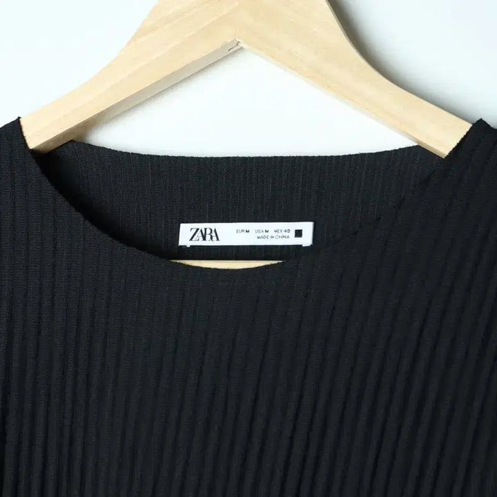 [BUNJANG] Zara Pleated T-shirt / (L-XL) 자라 반팔 티셔츠 쭉티 셔링 시원 플리츠 놈코어-17AFB