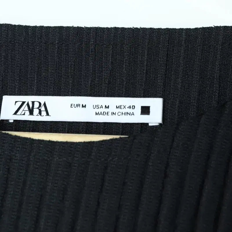 [BUNJANG] Zara Pleated T-shirt / (L-XL) 자라 반팔 티셔츠 쭉티 셔링 시원 플리츠 놈코어-17AFB