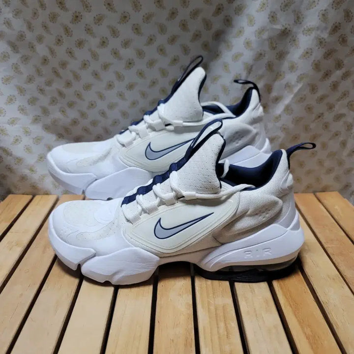 [BUNJANG] Nike Air Max Alpha Savage Sneakers 255 / 나이키 에어 맥스 알파 세비지 운동화 255
