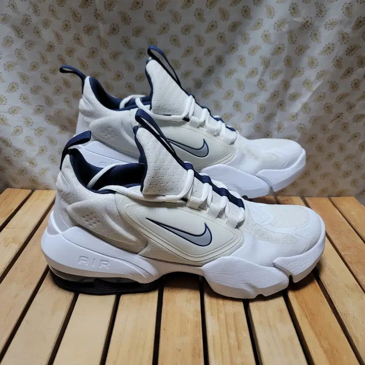 [BUNJANG] Nike Air Max Alpha Savage Sneakers 255 / 나이키 에어 맥스 알파 세비지 운동화 255