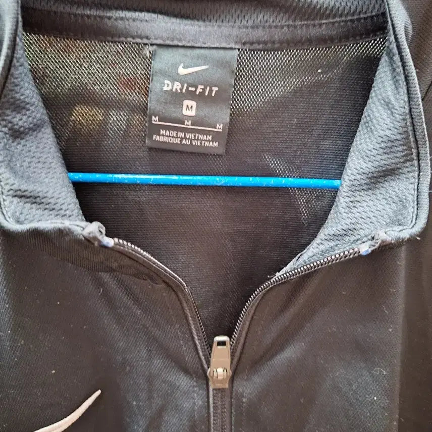 [BUNJANG] Nike Dri-FIT Black Training Jacket (M) / 나이키 드라이핏 블랙 트레이닝 자켓M