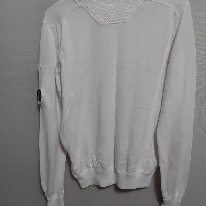 [BUNJANG] C.P. Company White Lens Emblem Sweatshirt / C.P. 컴퍼니 화이트 렌즈 와펜 ㅁ9ㅁ투맨