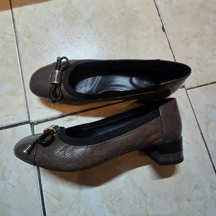 [BUNJANG] GEOX Brown Ribbon Heels - Size 35 / GEOX 제옥스 브라운 리본 구두 35 사이즈