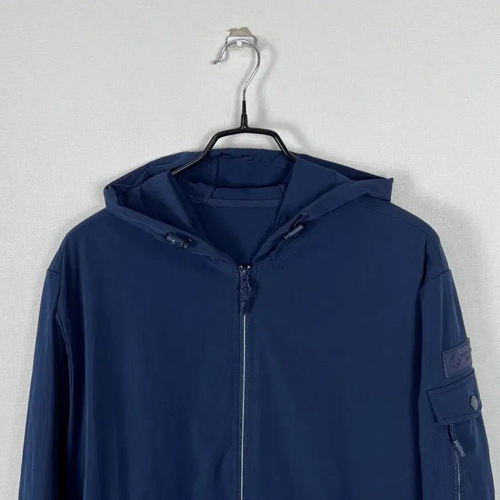 [BUNJANG] Feltics 2024 Windbreaker Jacket / Feltics 2024 상태굿 바람막이 자켓 점퍼 100 L 라덴 빈티지