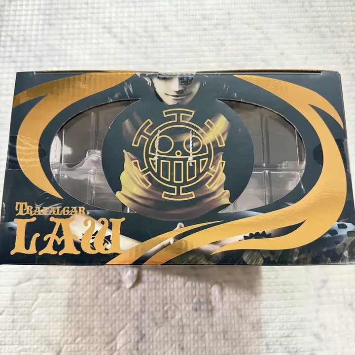 [BUNJANG] MegaHouse Trafalgar Law POP Figure / ((빠른처분))원피스 트라팔가 로우 메가하우스 POP 피규어