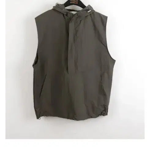[BUNJANG] Hooded Anorak Vest Charcoal / 후드 아노락 조끼