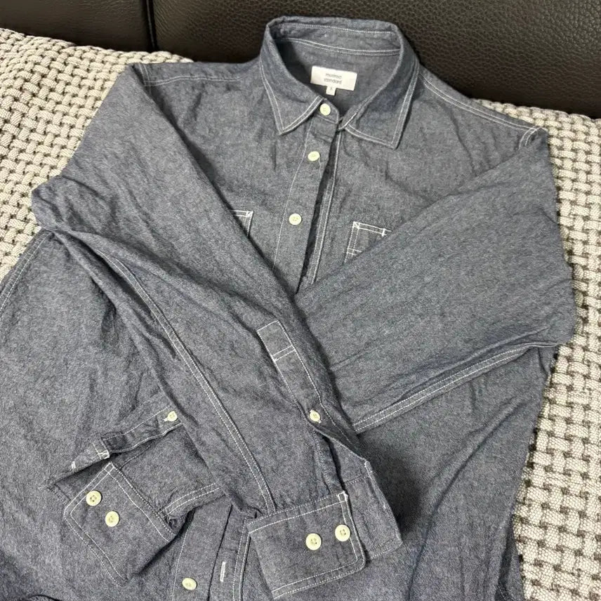 [SOLD OUT] 무탠다드 샴브레이 워크 셔츠