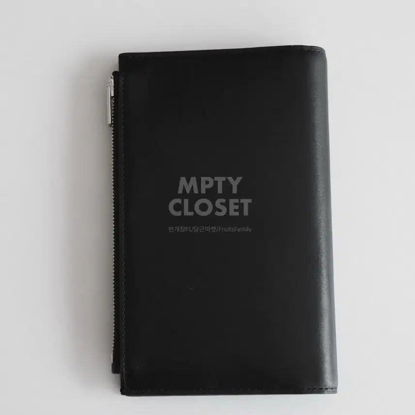 [BUNJANG] Juun.J Leather Passport Wallet / juun.j 준지 가죽 여권 지갑