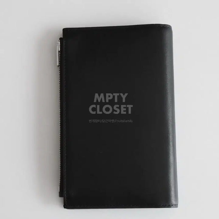 [BUNJANG] Juun.J Leather Passport Wallet / juun.j 준지 가죽 여권 지갑