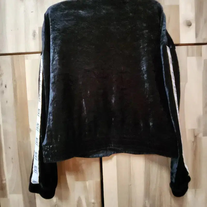[BUNJANG] Nike Velvet Black Track Jacket / 택포)나이키 벨벳 블랙 트랙 집업 자켓L