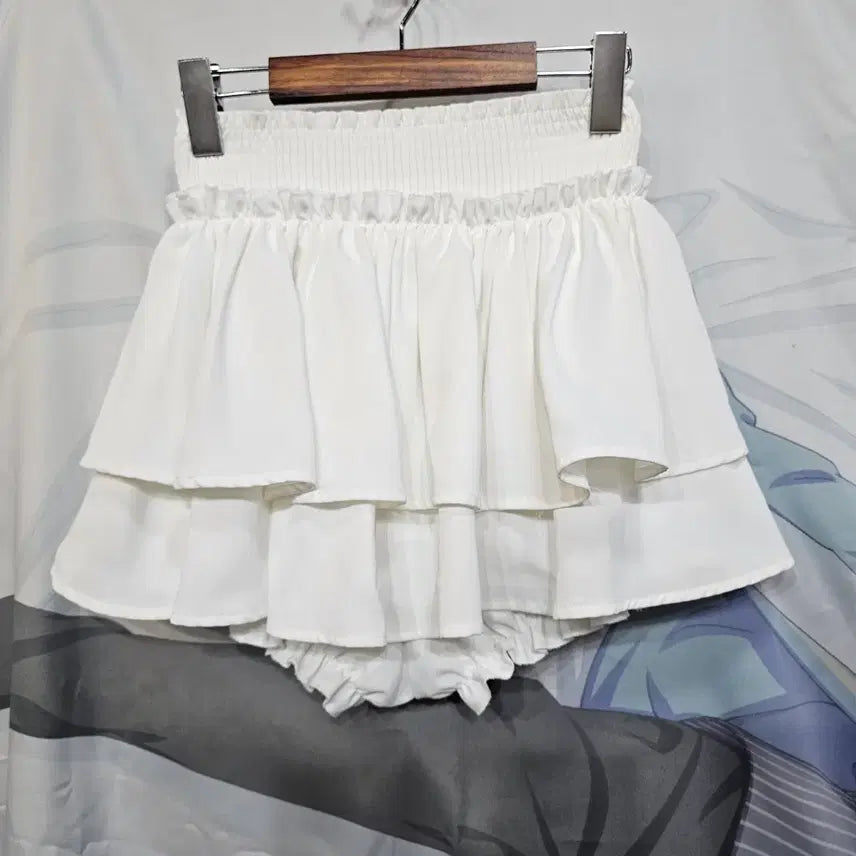 [BUNJANG] White Tiered Skirt Pants / 화이트 캉캉 치마바지