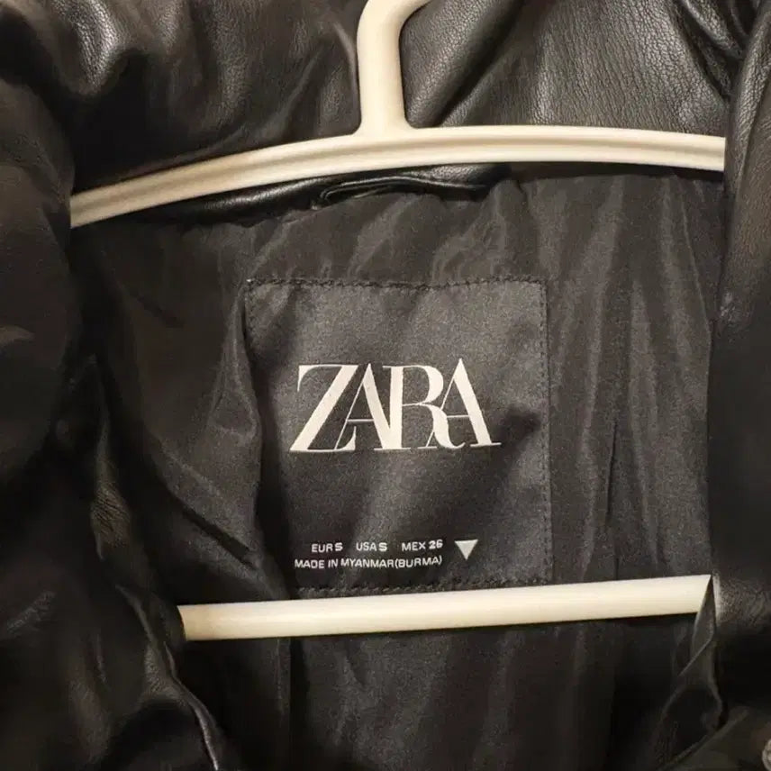[BUNJANG] ZARA Leather Puffer Jacket / 자라 블랙 레더 푸퍼 패딩 S