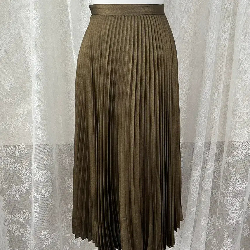 [BUNJANG] Club Monaco Pleated Long Skirt - Gold / XS) 클럽모나코 플리츠 롱 스커트 골드
