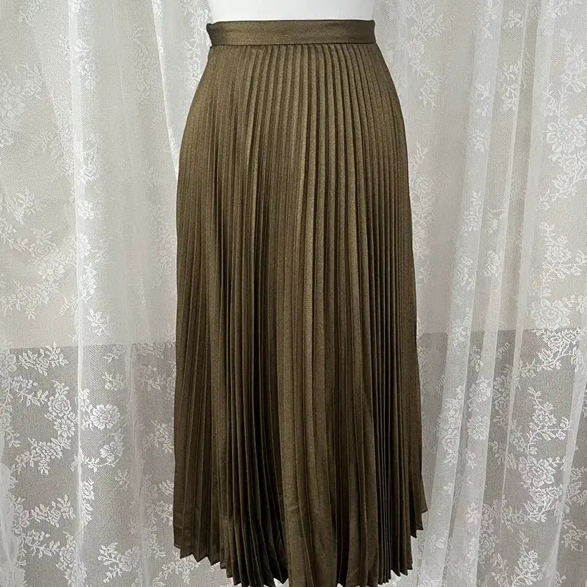 [BUNJANG] Club Monaco Pleated Long Skirt - Gold / XS) 클럽모나코 플리츠 롱 스커트 골드