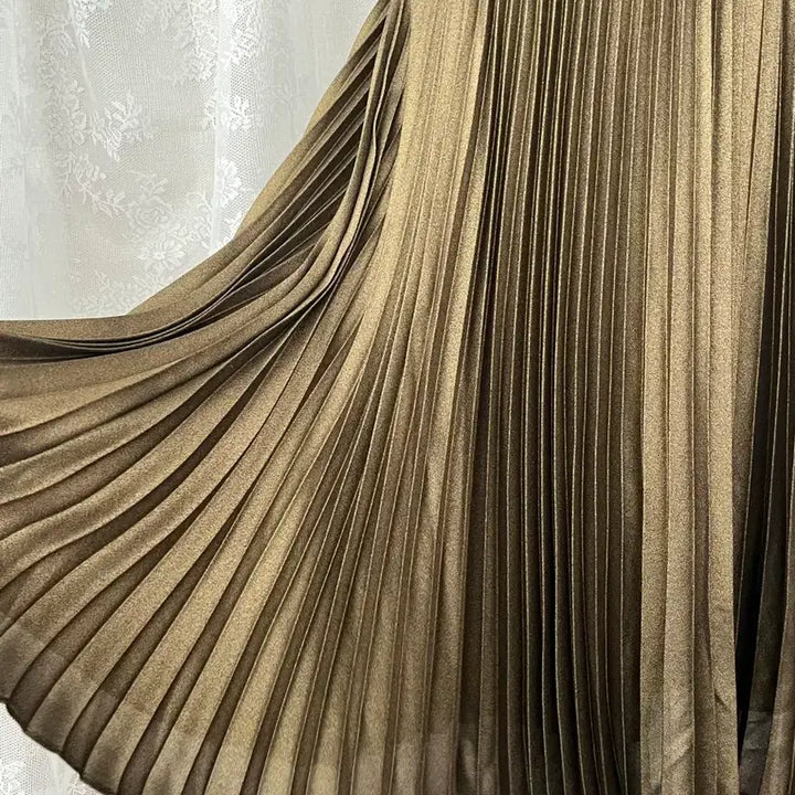 [BUNJANG] Club Monaco Pleated Long Skirt - Gold / XS) 클럽모나코 플리츠 롱 스커트 골드