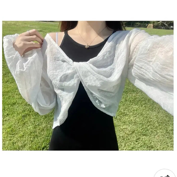 [BUNJANG] Twisted Blouse and Tank Top Set / 꼬임 블라우스 나시 세트