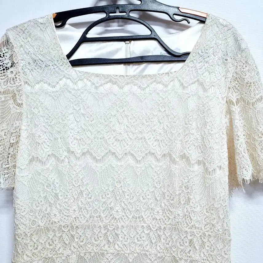 [BUNJANG] Serenity Ivory Lace Short-Sleeve Dress / serenity 아이보리 레이스 반팔 원피스