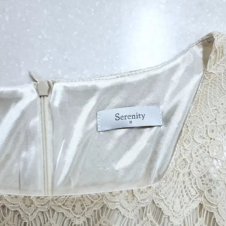 [BUNJANG] Serenity Ivory Lace Short-Sleeve Dress / serenity 아이보리 레이스 반팔 원피스