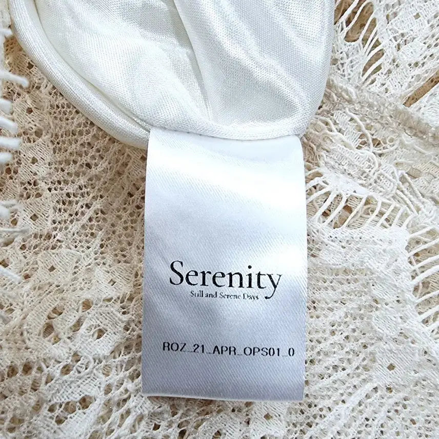 [BUNJANG] Serenity Ivory Lace Short-Sleeve Dress / serenity 아이보리 레이스 반팔 원피스