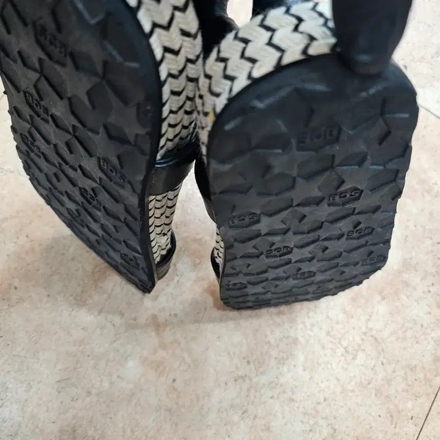 [BUNJANG] SUECOMMA BONNIE Leather Knotted Espadrille Sandals / [SUECOMMA BONNIE] 슈에뜨코메바니 가죽 매듭 에스파드류 샌