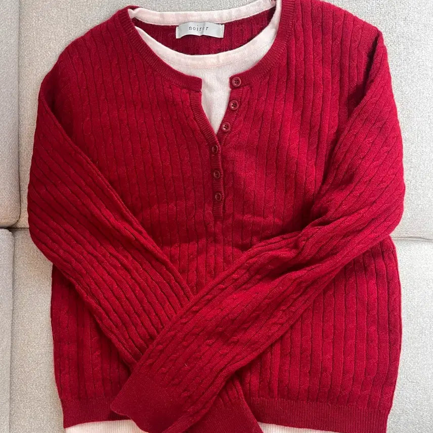 [BUNJANG] Noir Layered Henley Neck Signature Cable Knit / 노이어 레이어드 헨리넥 스그니처 케이블니트