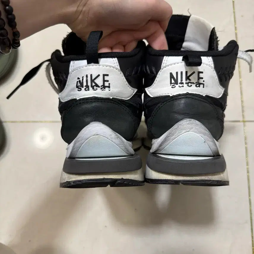 [BUNJANG] Nike Sacai Jean Paul Gaultier Vaporwaffle Black / (240) 나이키 사카이 장폴고티에 베이퍼와플 블랙