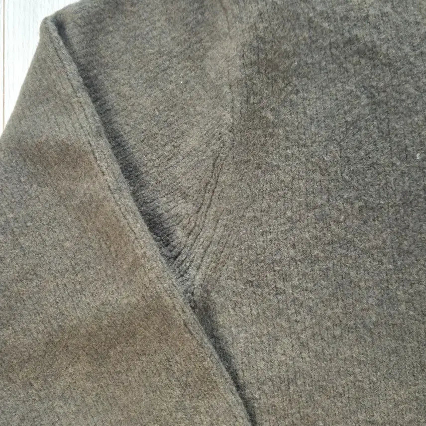[BUNJANG] Uniqlo Khaki Half-Zip Knit Sweater / 유니클로 카키색 하프집업 니트 스웨터