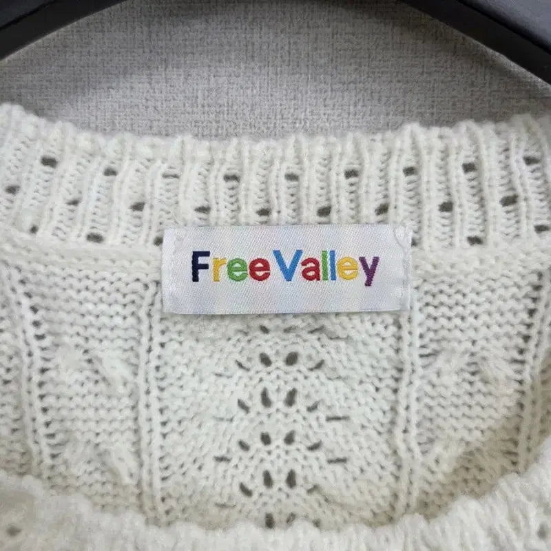 [BUNJANG] FREE VALLEY White Knit Top / FREE VALLEY 여성FREE 화이트 니트 M3963