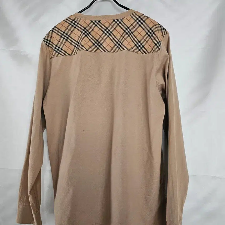 [BUNJANG] Burberry Nova Check Trimmed T-shirt / 버버리 어깨 노바 체크 패턴 티셔츠