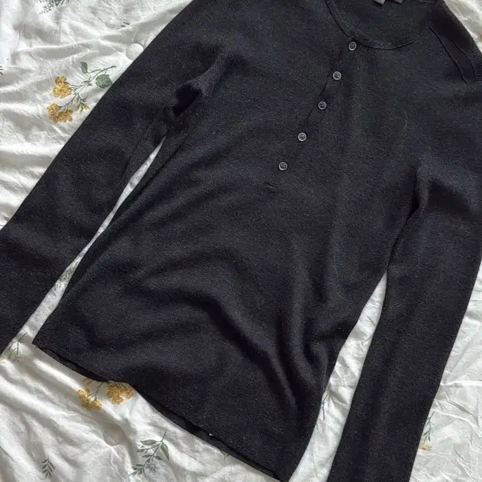 [BUNJANG] John Varvatos Merino Henley Knit Top / 존 바바토스 메리노 헨리넥 니트