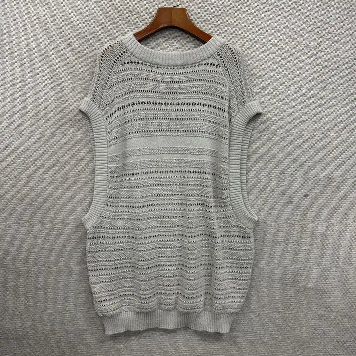 [SOLD OUT] 일꼬르소 케이블 펀칭 니트 조끼 105 A07984