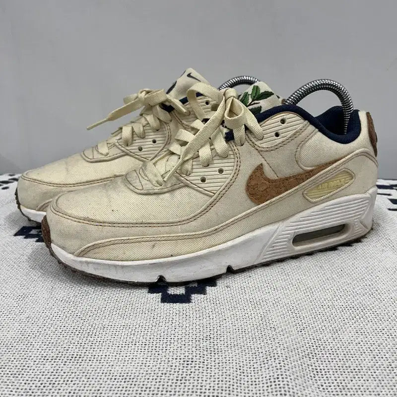 [BUNJANG] Nike Air Max 90 SE Sneakers 240 / 나이키 에어맥스 90 SE 스니커즈 운동화 240 E02802